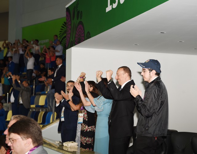 Президент Ильхам Алиев лично наградил азербайджанского борца-победителя Европейских игр - ВИДЕО