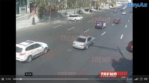 В центре Баку Range Rover врезался в такси – ВИДЕО