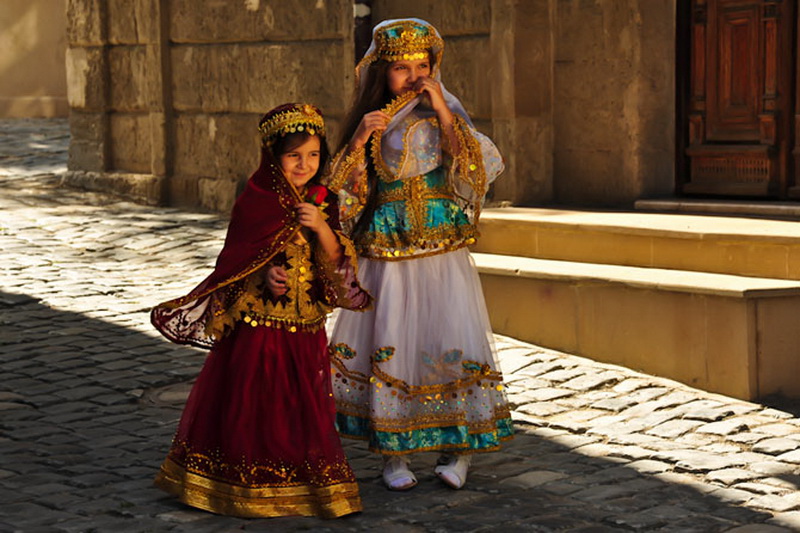 Прогулка российского блогера по Баку - ФОТО