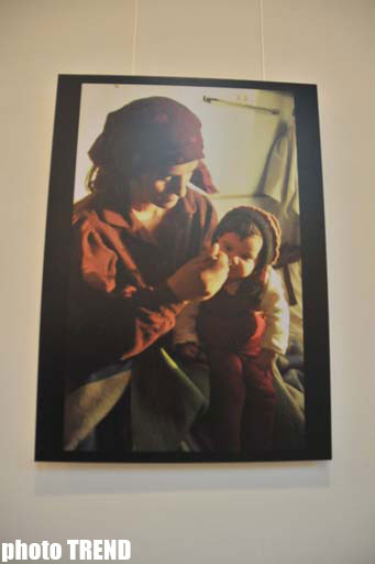 В Баку представлены работы французского фотографа о Ходжалинской трагедии - ОБНОВЛЕНО - ФОТО