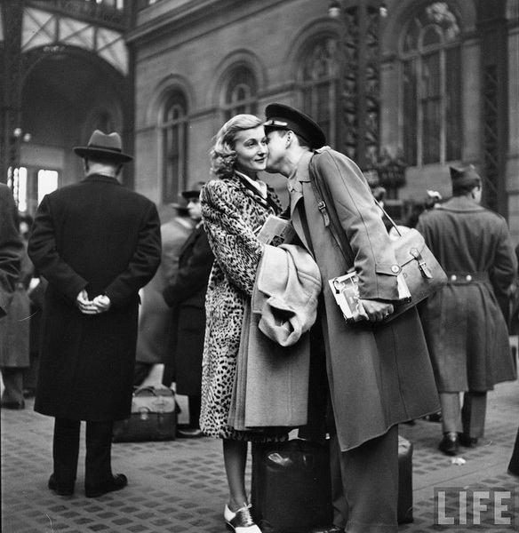Прощание с возлюбленными. Пенсильванский вокзал. 1943 - ФОТОСЕССИЯ