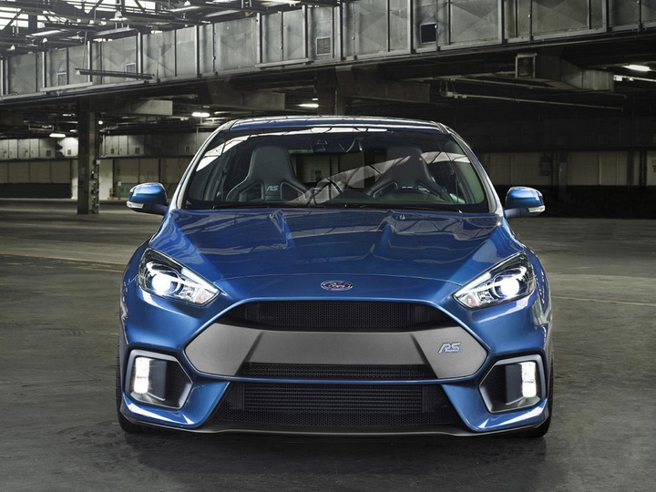 Ford посчитал лошадей под капотом своего самого мощного хэтчбека - ФОТО