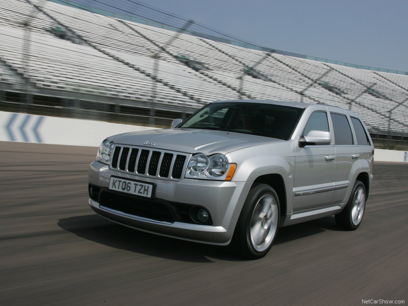 Jeep научит свои будущие гибриды преодолевать бездорожье - ФОТО