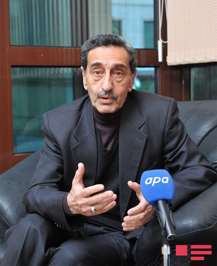 Xalq artisti: "İstedadlı aktyorlardan nələrsə götürürəm, öyrənirəm" - FOTO