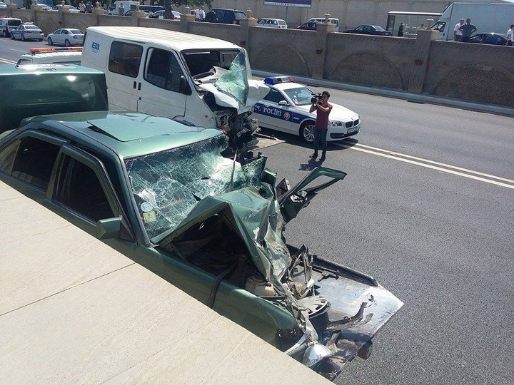 Bakıda dəhşətli qəza: 3 ölü, 2 yaralı - YENİLƏNİB - FOTO