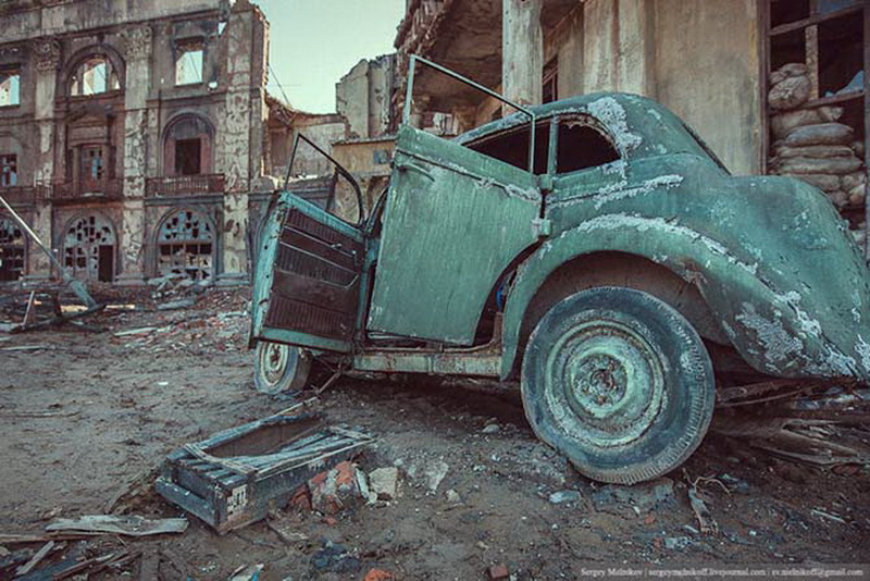 Декорации кварталов разрушенного Сталинграда - ФОТОСЕССИЯ