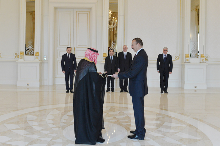 Президент Ильхам Алиев принял верительные грамоты послов ряда стран - ОБНОВЛЕНО - ФОТО