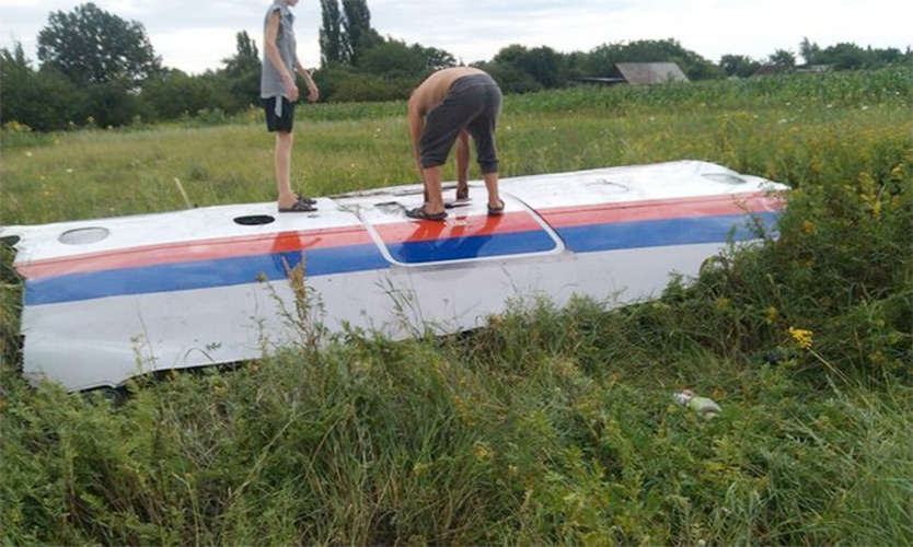На месте крушения Boeing в Украине найдены два "черных ящика" - ОБНОВЛЕНО - ФОТО - ВИДЕО