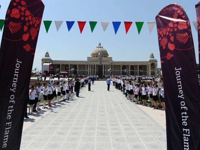 Факел Евроигр доставлен в Уджар - ФОТО
