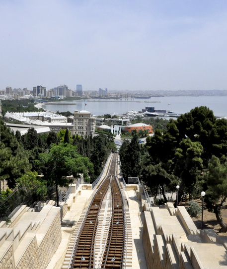Bakı funikulyoru turistlərini gözləyir - FOTO