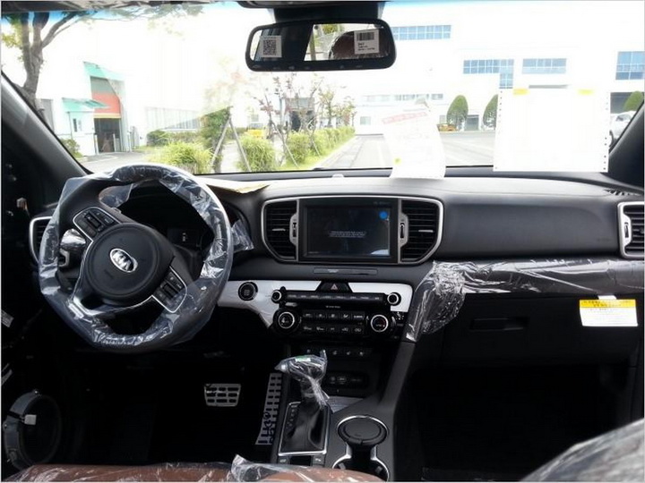 Рассекречен интерьер нового Kia Sportage - ФОТОСЕССИЯ