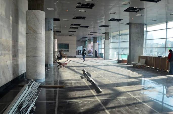 “28 May” metro stansiyası möhtəşəm görkəm alır – FOTO