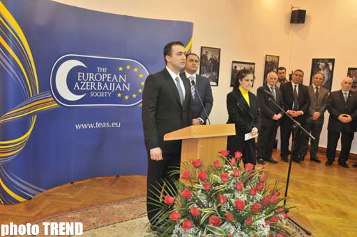 В Баку представлены работы французского фотографа о Ходжалинской трагедии - ОБНОВЛЕНО - ФОТО