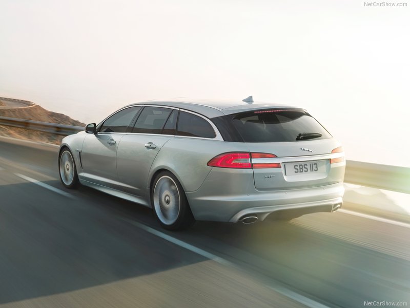 Jaguar официально представила универсал на базе модели XF - ФОТОСЕССИЯ