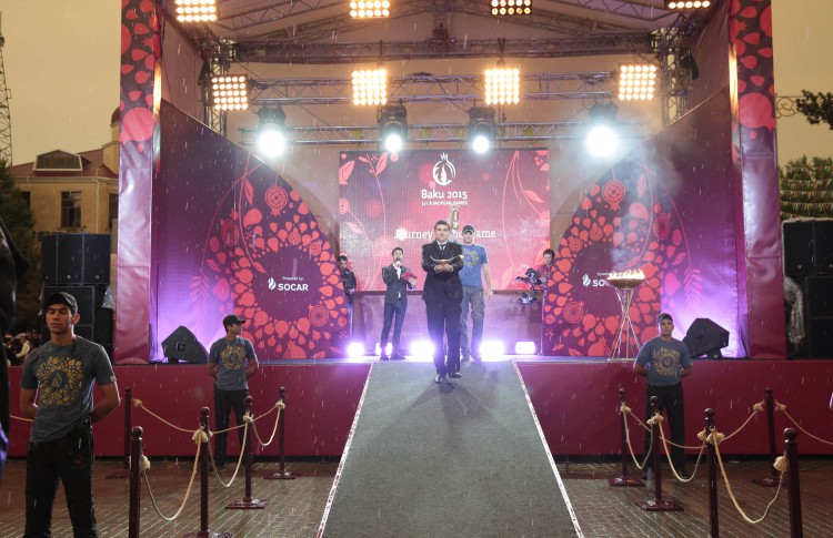 Факел Евроигр доставлен в Евлах - ФОТО - ВИДЕО