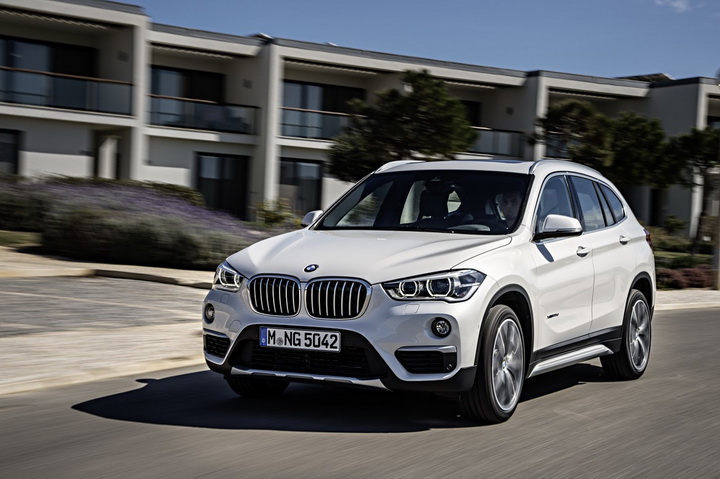 BMW официально представила новое поколение X1 - ФОТО