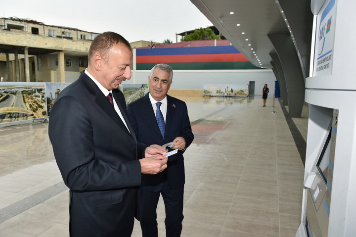 Президент Ильхам Алиев принял участие в церемонии отправки первого пассажирского поезда Баку-Сумгайыт - ФОТО