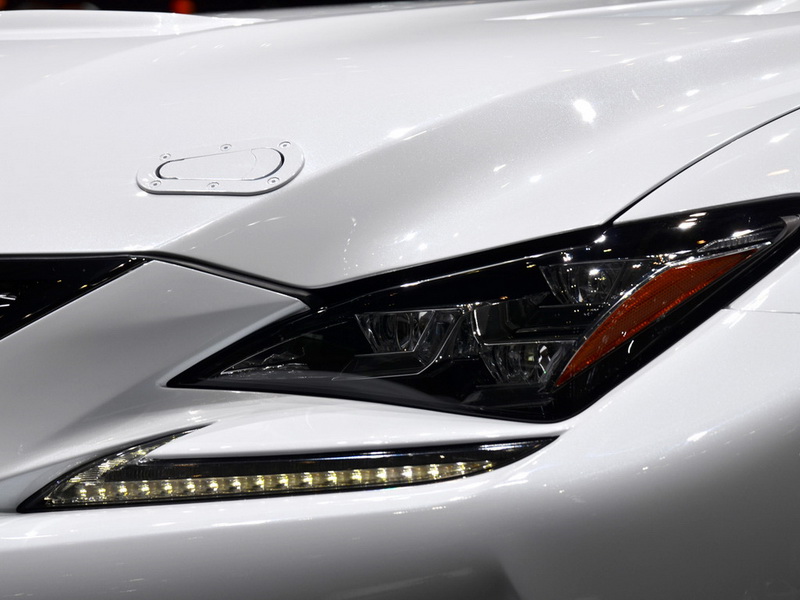 Lexus превратил свое шикарное купе в гоночный болид - ФОТО