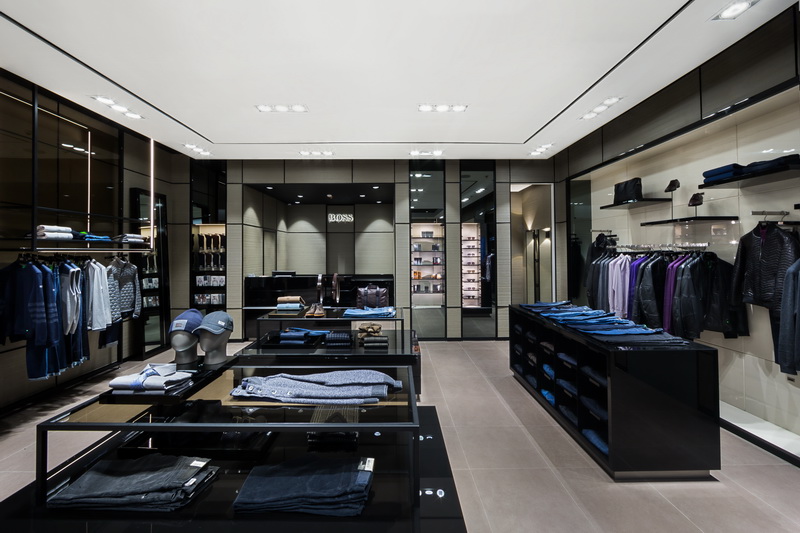 Hugo Boss открыл свой новый флагманский магазин в Port Baku Mall - ФОТО