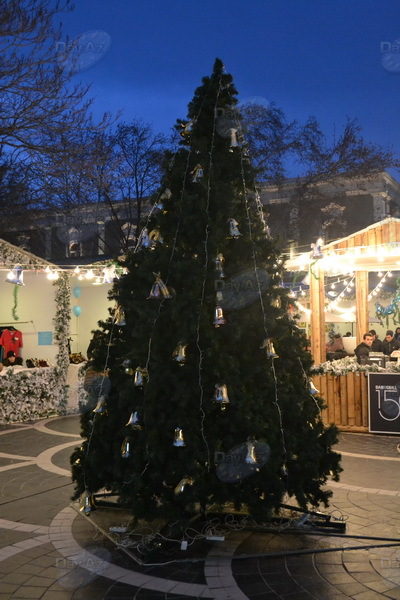 Настоящая сказка: новогодняя ярмарка в центре Баку - РЕПОРТАЖ - ФОТО