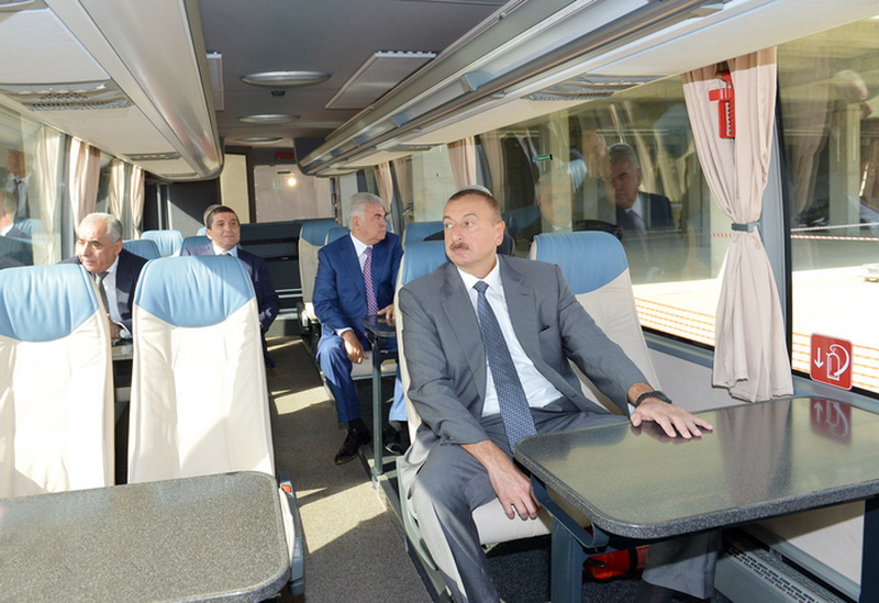 Президент Ильхам Алиев ознакомился с ходом работ по строительству Олимпийского стадиона, ряда дорожных объектов и восстановлению экосреды озера Беюкшор - ОБНОВЛЕНО - ФОТО