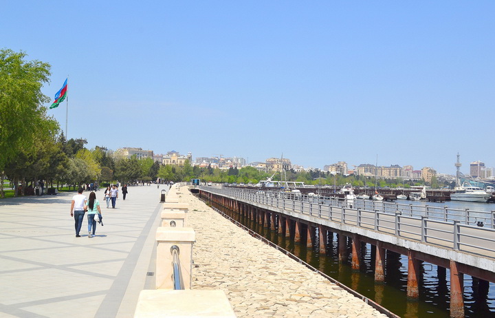 Баку 2015: Прогулка в акватории столичной бухты - ФОТО