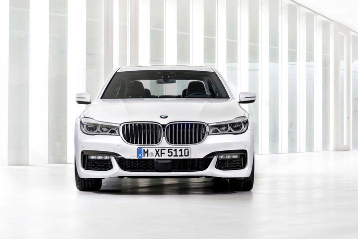Новый BMW 7-Series представлен официально: все подробности о новинке - ФОТО