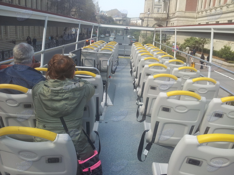 Двухэтажные автобусы в Баку: что в них необычного? – ФОТО