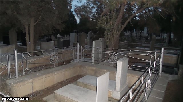 Bakıda ev qiymətinə məzar daşları... - FOTO