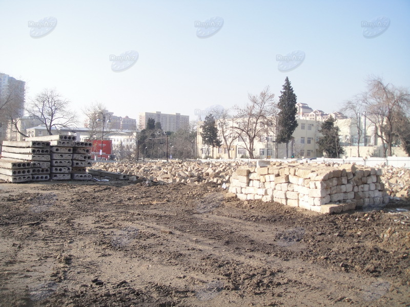 В центре Баку снесен жилой дом – ФОТО