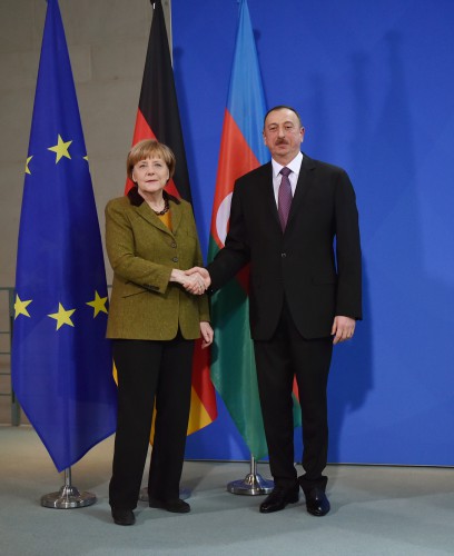 Президент Ильхам Алиев: "Предложенные Азербайджаном проекты меняют энергетическую карту Европы" - ОБНОВЛЕНО - ФОТО - ВИДЕО