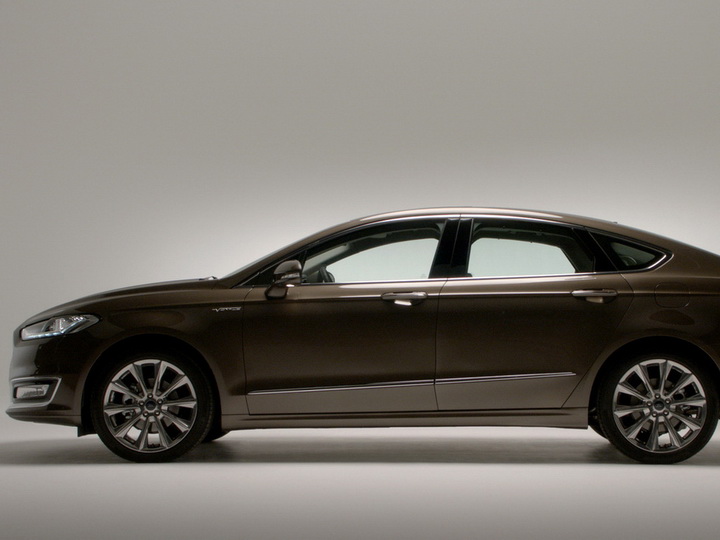 Ford окунул в роскошь семейство Mondeo - ФОТО