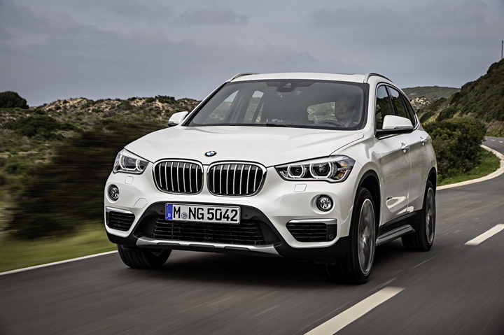 BMW официально представила новое поколение X1 - ФОТО