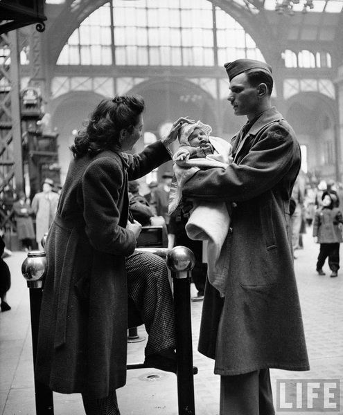 Прощание с возлюбленными. Пенсильванский вокзал. 1943 - ФОТОСЕССИЯ