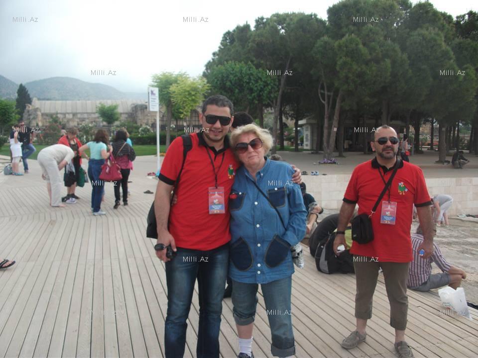 Aktyor xanımı ilə eyni səhnədə - FOTO