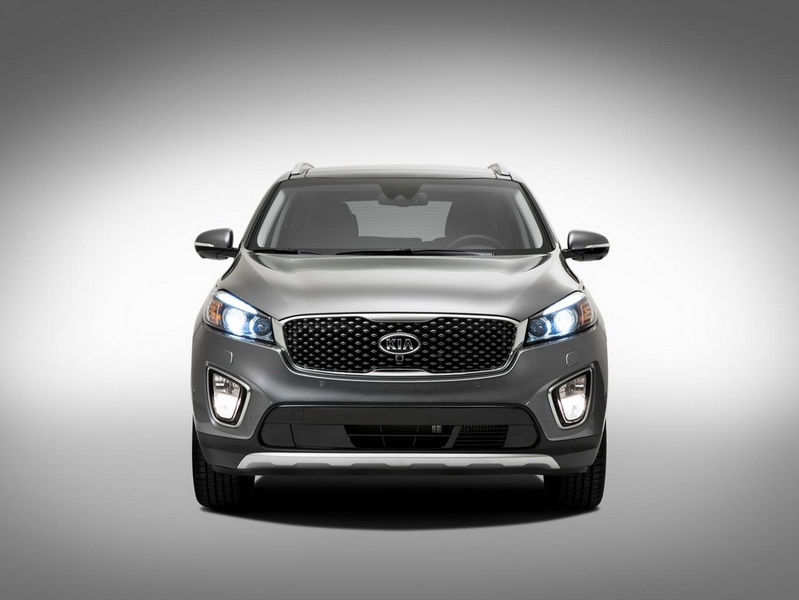 Третье поколение Kia Sorento показали европейцам - ФОТО
