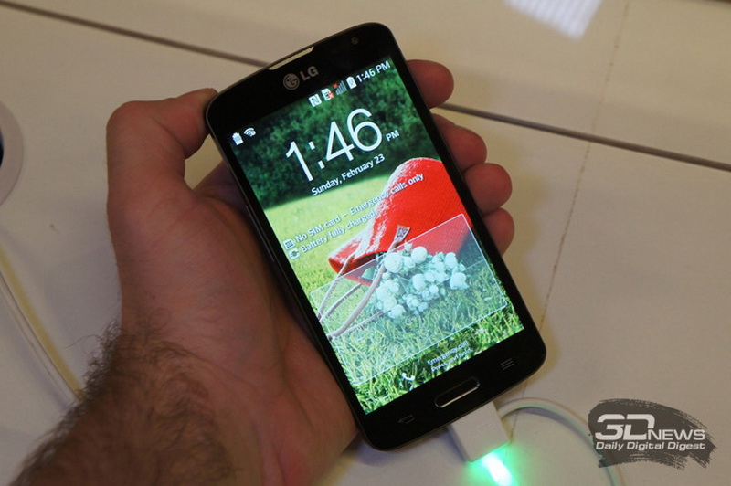 LG представила новые смартфоны и мощный фаблет - ФОТО