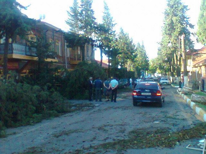 Külək iki rayonu viran elədi - YENİLƏNİB - FOTO