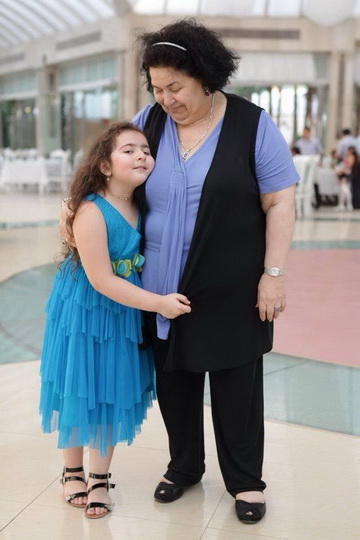 Hacıbaba Bağırovun xanımı: "Qızımı pula görə dünyaya gec gətirmişəm" - FOTO