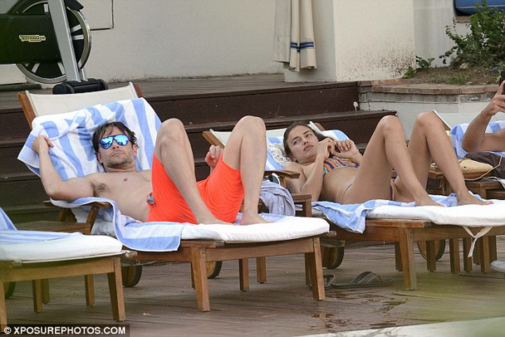 Папарацци поймали страстно целующихся Ирину Шейк и Брэдли Купера - ФОТО