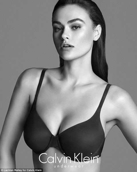 Calvin Klein раскритиковали за толстую модель - ФОТО
