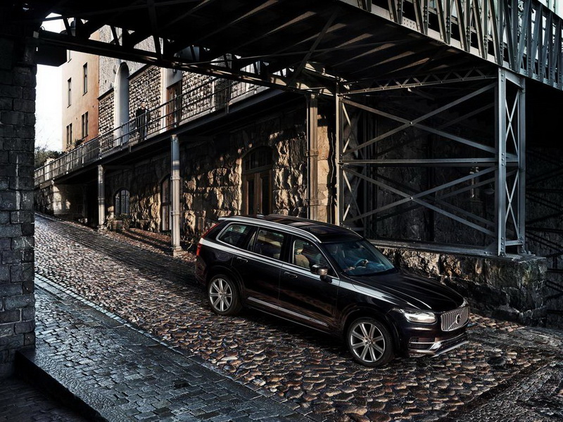 Volvo распродал первую партию нового XC90 за 47 часов - ФОТО