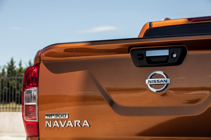 Nissan выпускает пикап нового поколения - ФОТО
