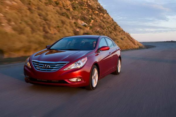 Hyundai Sonata 2013: обновления популярного седана - ФОТОСЕССИЯ
