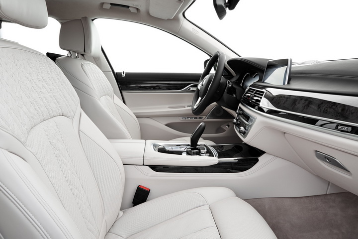 Новый BMW 7-Series представлен официально: все подробности о новинке - ФОТО