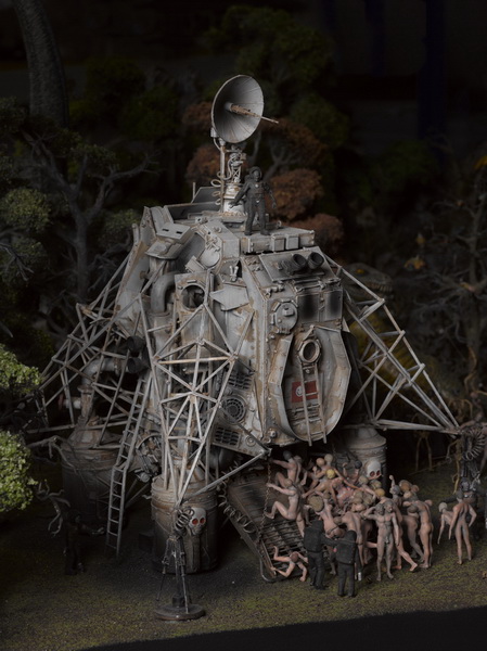 "Картинная галерея Day.Az": Эпатажные работы художников - ФОТО