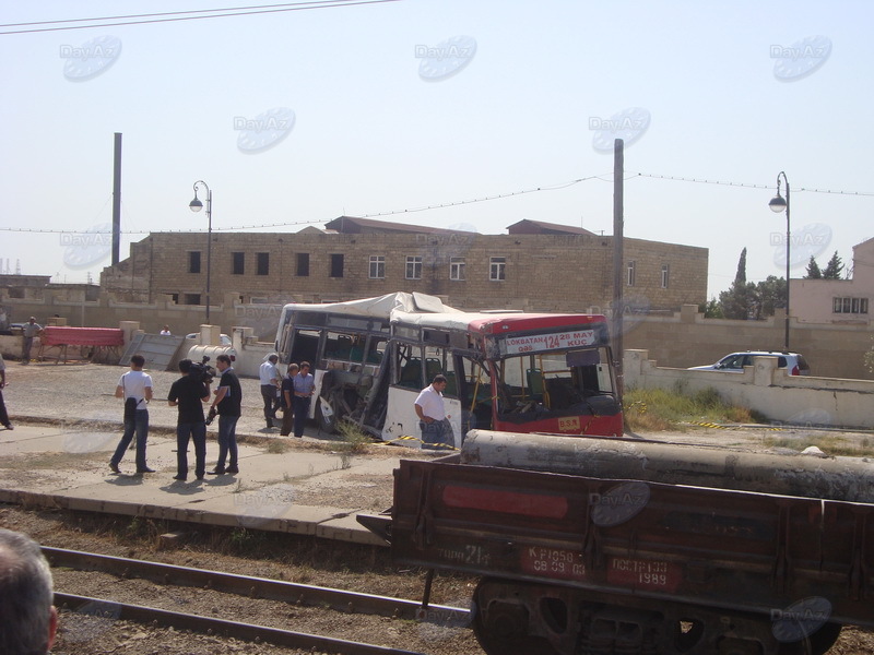 Обнародован полный список раненых и погибших в результате столкновения поезда с автобусом в Баку – ОБНОВЛЕНО – ФОТО - ВИДЕО – ОПРОС