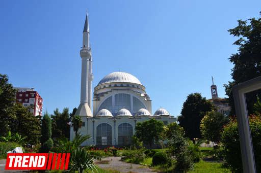 Путешествие по столице Албании - городу-побратиму Гянджи - ФОТО