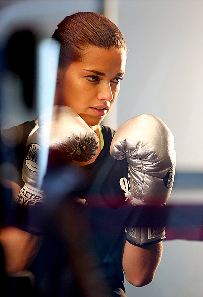 Самый спортивный "ангел" Victoria's Secret - ФОТО