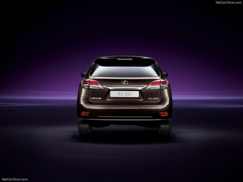 Lexus представил сразу два новых внедорожника в Женеве - ФОТОСЕССИЯ